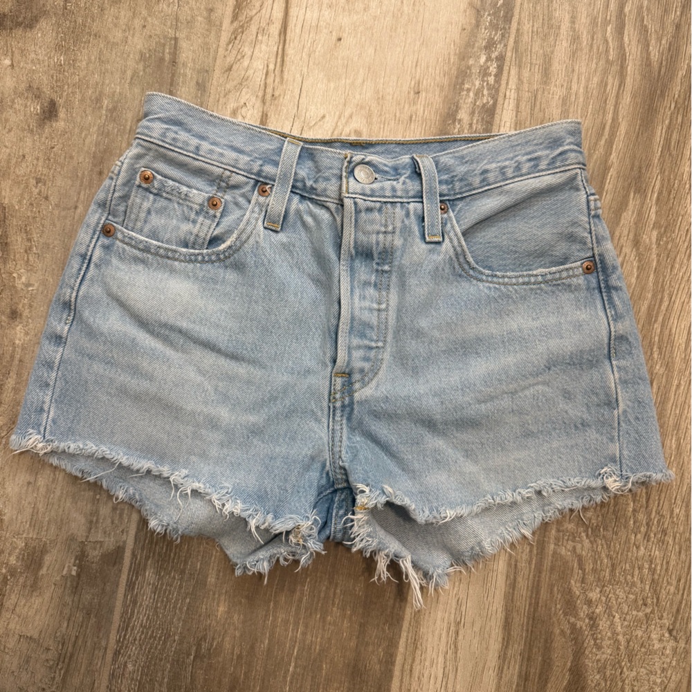Levi’s 501 denim shorts